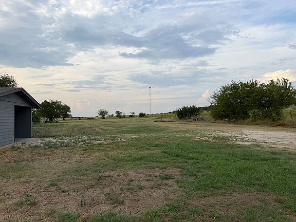 5th image of 850 County Road 218