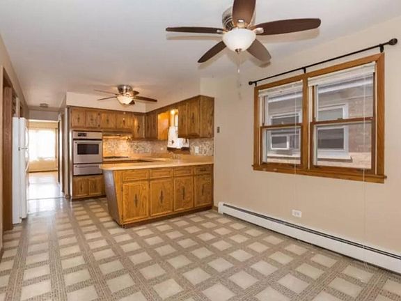 2nd image of 5608 W Eastwood Ave #2
