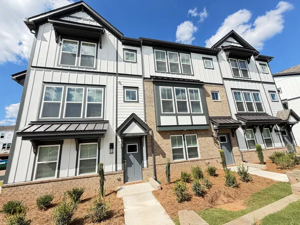 1850 Alexander Village Main Dr, Charlotte, NC 28262