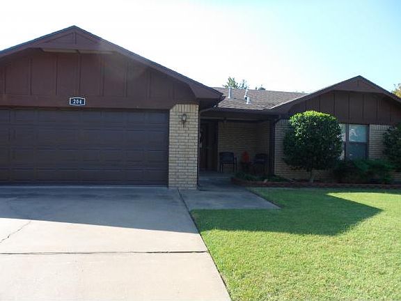 3rd image of 204 Saunier Way