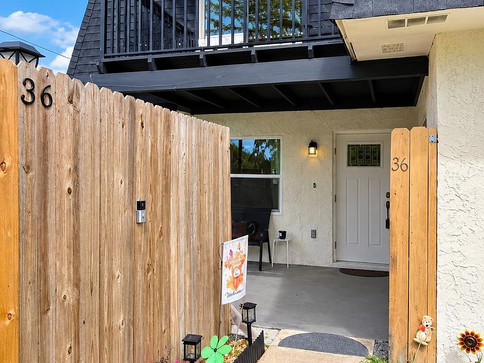1st image of 36 Springwood Sq