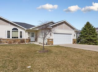 2121 198th St W, Faribault, MN 55021