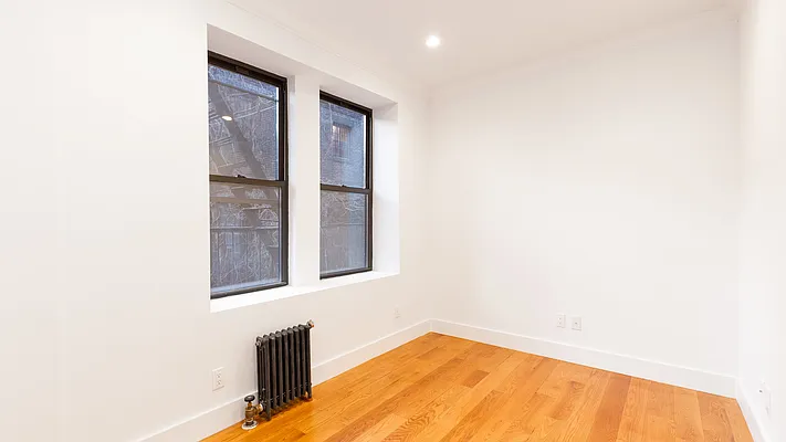 Rented by Nooklyn NYC LLC | media 43