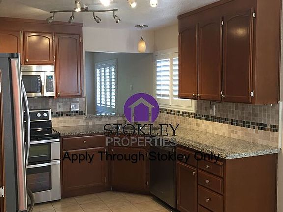 2nd image of 4995 Thatcher Dr