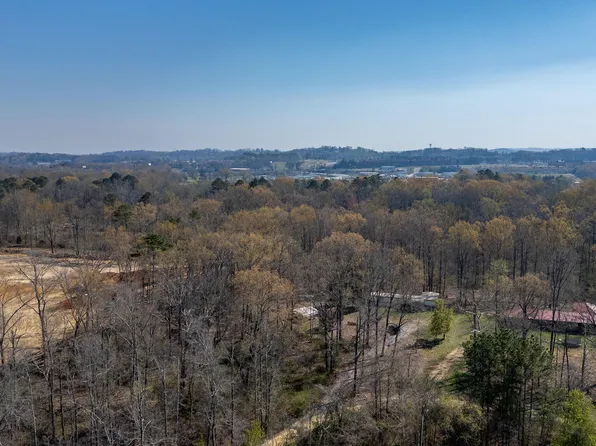 219 Tootie Ln, Rossville, GA 30741