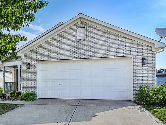 3rd image of 5609 Sweet River Dr