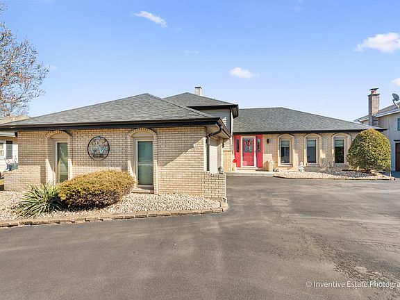 2nd image of 19121 Roy St