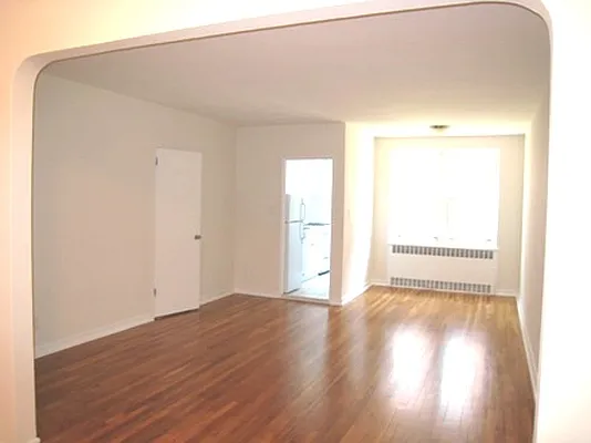 Rented by Metropolitan Equities | media 12