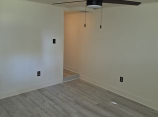 49 Valley St, Columbia, NJ 07832