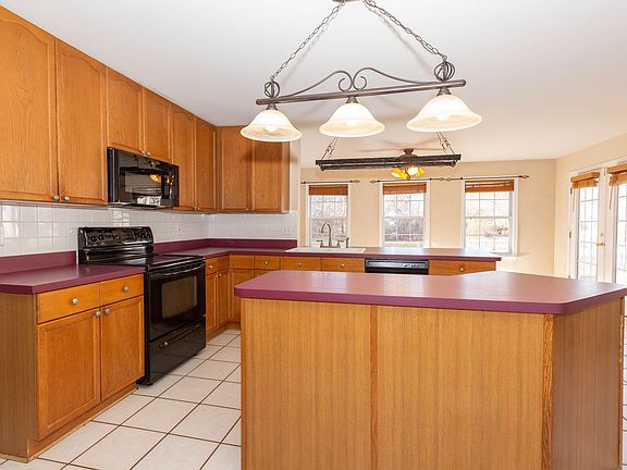 4th image of 131 Cypress Point Dr