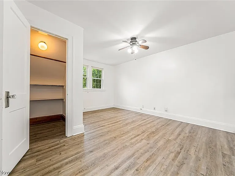 20180 Hillcrest Dr — Photo 12