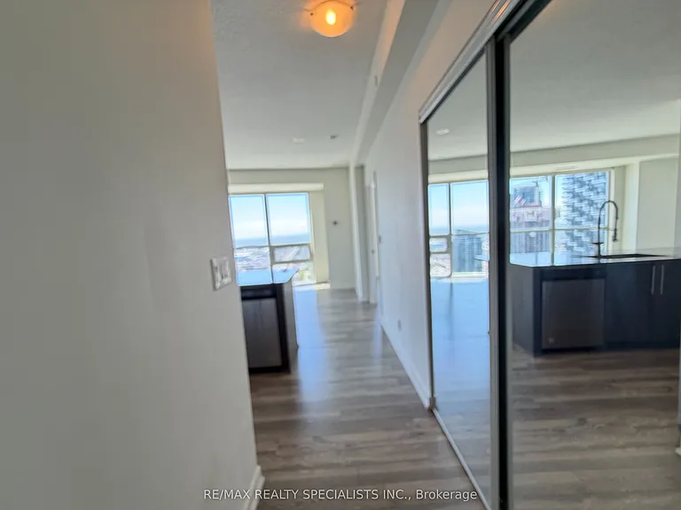 510 Curran Pl #3502 — Photo 11