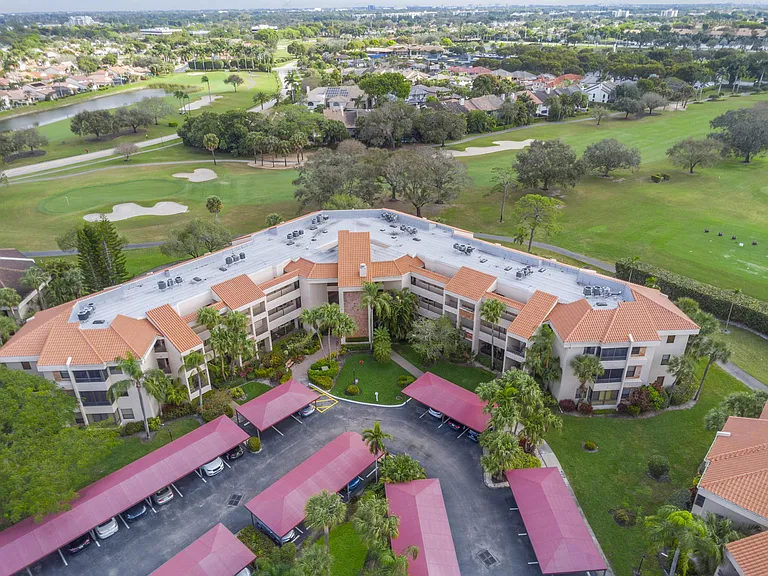7460 La Paz Blvd #309 — Photo 46