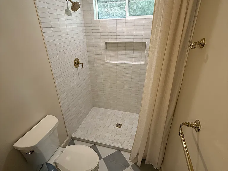 1031 Deerhaven Dr — Photo 26