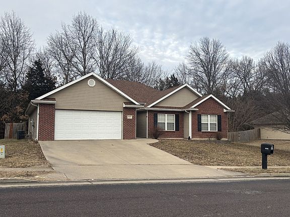 3rd image of 5507 Sandrock Dr