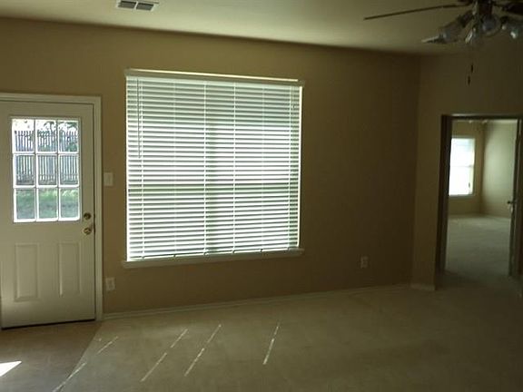 4th image of 1311 Pajarito Mountain Dr