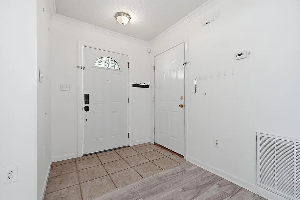 4 bed, 2.0 bath, 1584 sqft, $1,750 — Photo 4