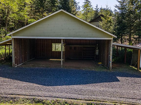 5th image of 233 Johanneson Creek Rd