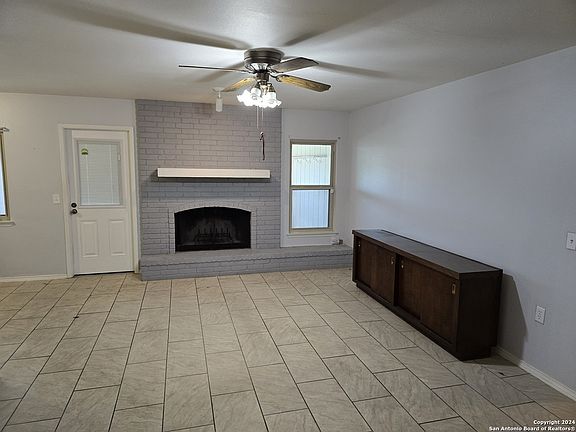 3rd image of 5035 LA POSITA ST