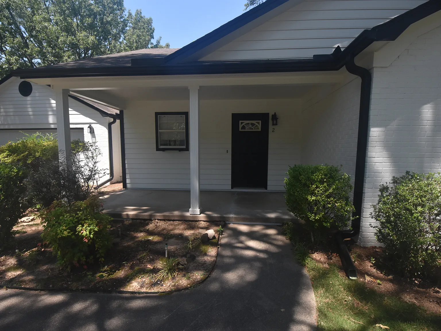 3 bed, 1750 sqft, $2,000 — Photo 2