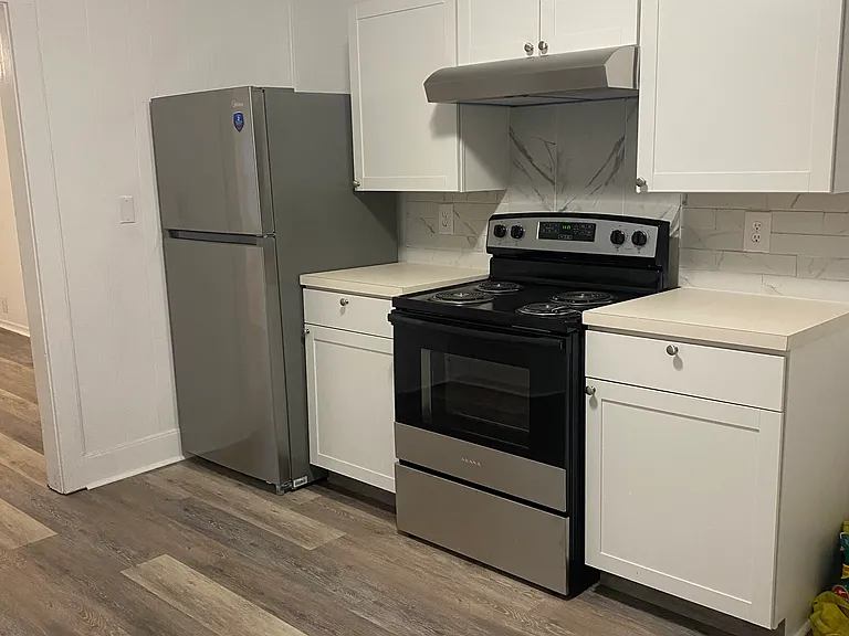 1617 W Avenue M — Photo 14
