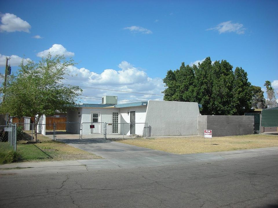 1st image of 1394 E 22nd Pl