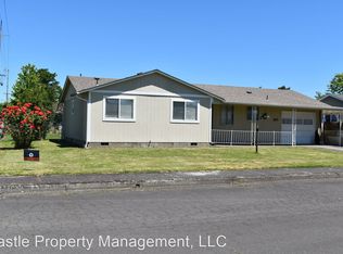 885 W Carolina St, Lebanon, OR 97355