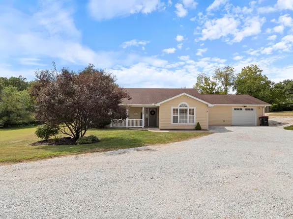 105 S Center St, Lincoln, MO 65338