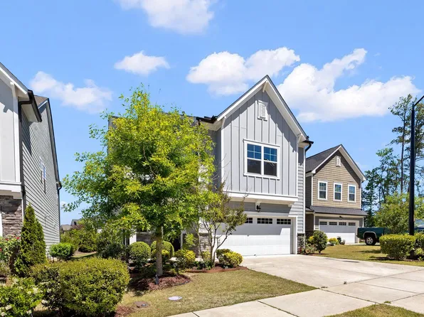 1241 Canyon Shadows Ct, Cary, NC 27519