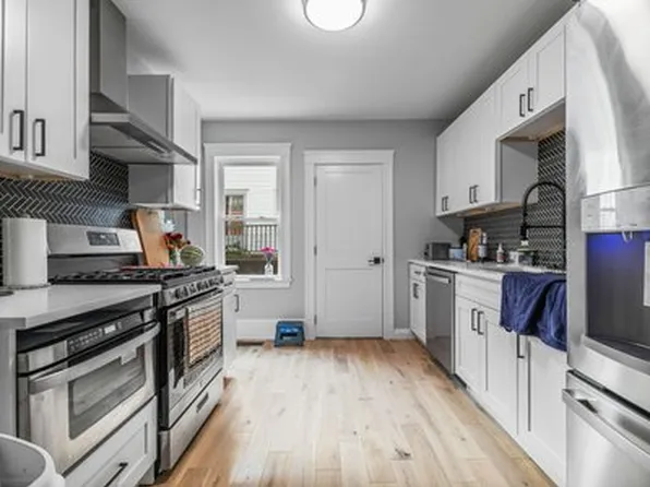 5 Dickson St, Somerville, MA