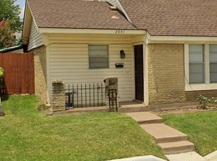 2041 Embassy Way, Carrollton, TX 75006