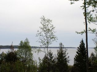 9-1 Us Route 1, Robbinston, ME 04671