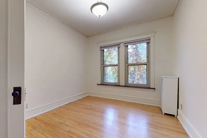 1413-15 E. 57th — Photo 32
