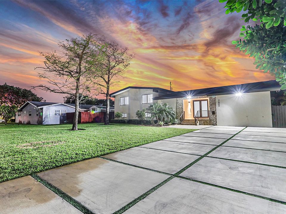 1st image of 2609 NW 6th Avenue