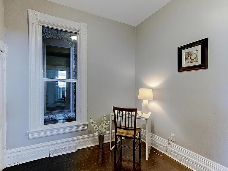 504 W 8the Ave — Photo 21