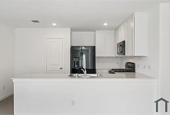 1629 Lercara Ln — Photo 29