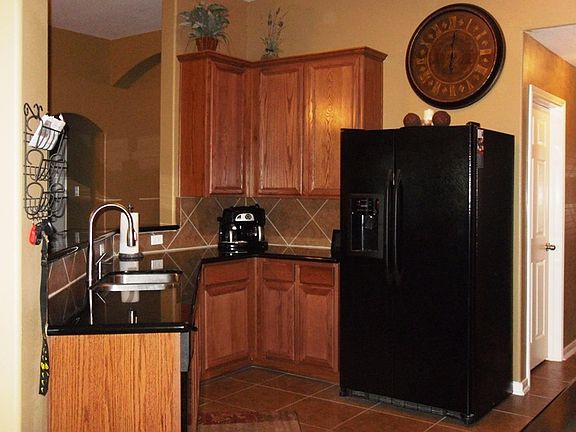 3rd image of 30715 W Lost Creek Blvd