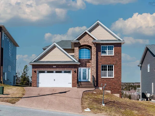 71 Maple Grove Ave, Timberlea, NS B3T 0E2