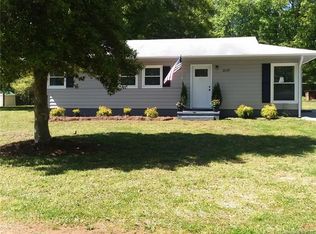 2039 Lithia Springs Rd, Lincolnton, NC 28092