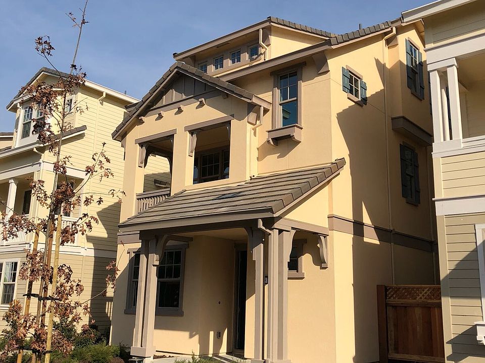 2nd image of 3108 Pyramid Way