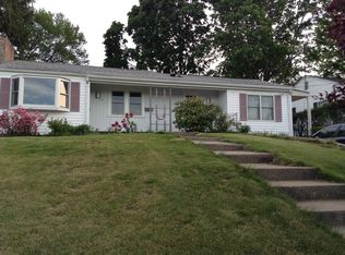 16 Rangeley Rd, Cranston, RI 02920