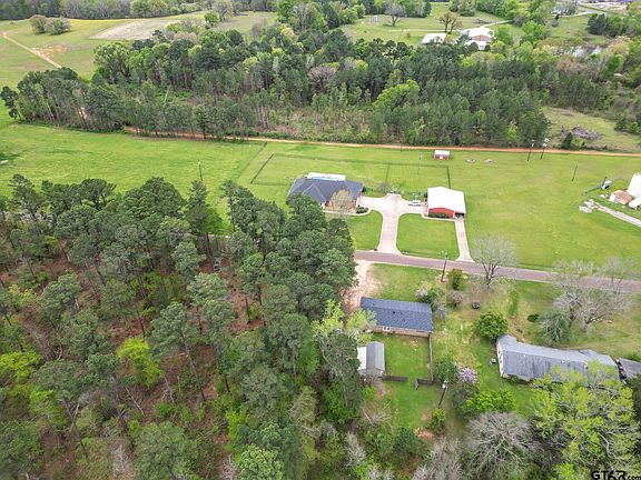 3rd image of 6533 County Road 235 N