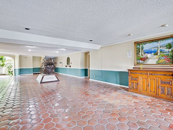 3rd image of 1750 Halford Ave APT 318