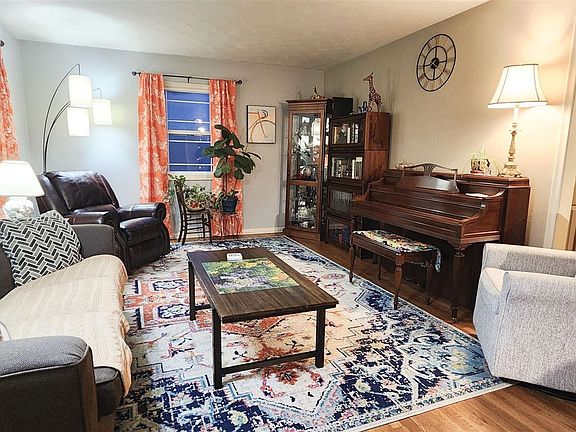 4th image of 4021 N 81st Ave