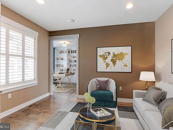 2nd image of 264 Pepper Ridge Dr