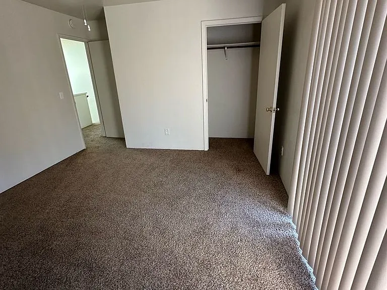 3 Klondike — Photo 15