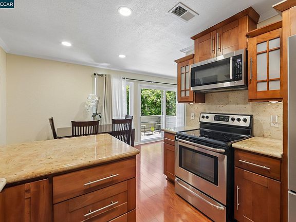 2nd image of 825 Oak Grove Rd APT 40