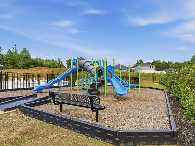 118 Martel Dr — Photo 38