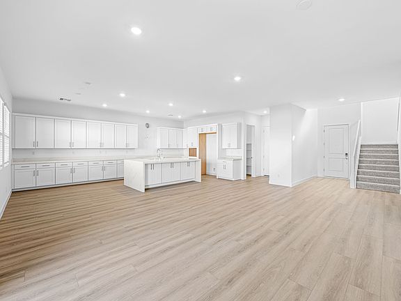 Decano Samuel Kitchen 1of8 F1