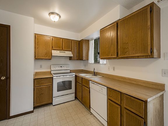 5th image of 3343 W Danube Dr